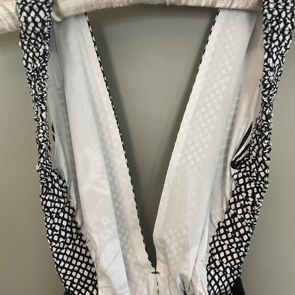 Farm Rio Macaw Maxi Dress - Picture 9 of 10